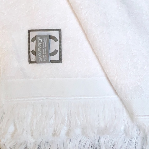 Chanel Beach Bag with Matching Towel - NWT - Picture 11 of 11